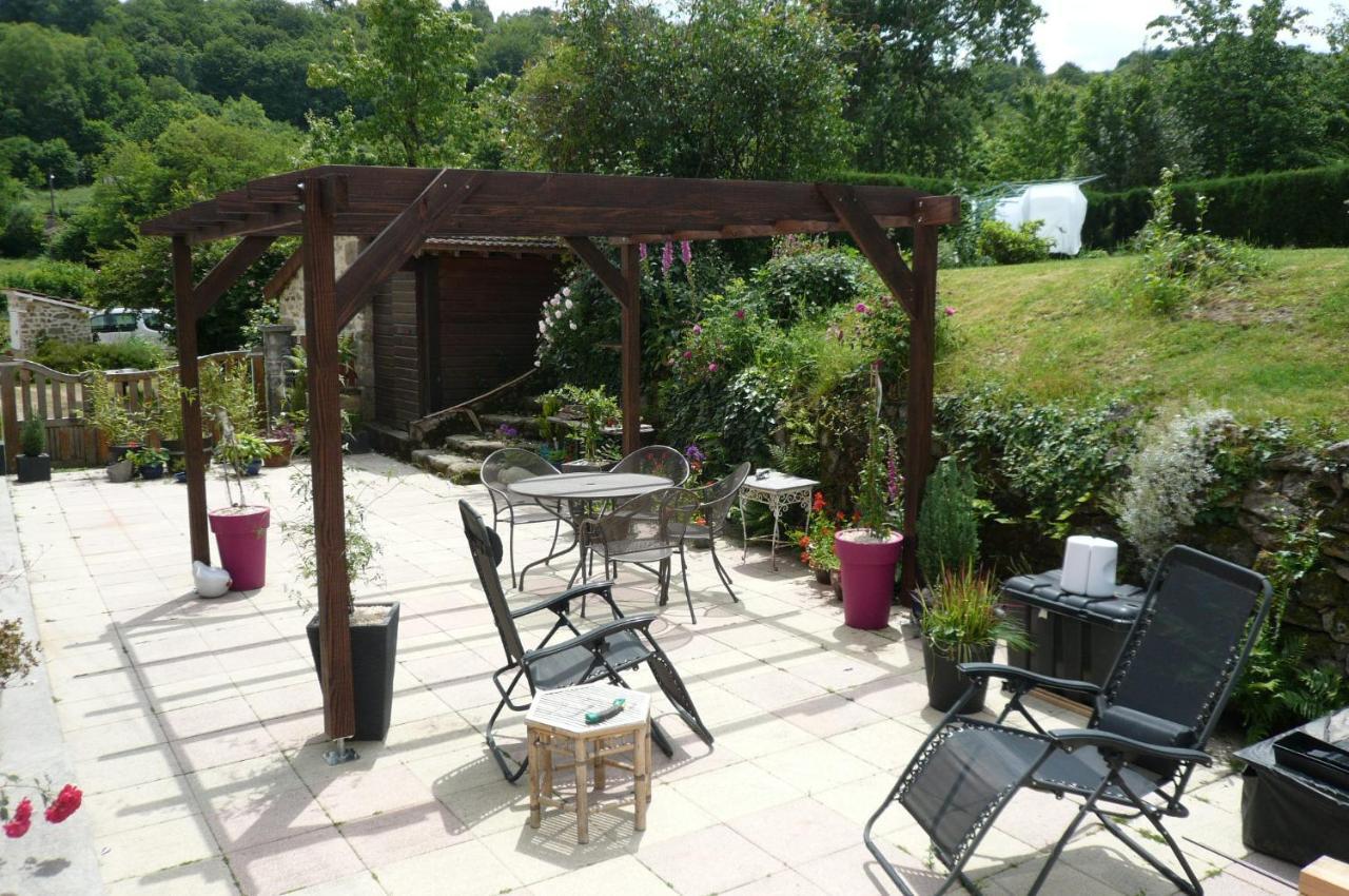 Bed and Breakfast Le Petit Papillon Eymoutiers  Экстерьер фото