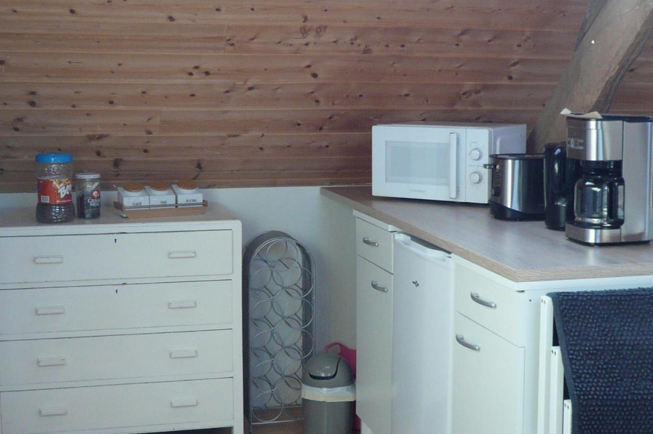 Bed and Breakfast Le Petit Papillon Eymoutiers  Экстерьер фото