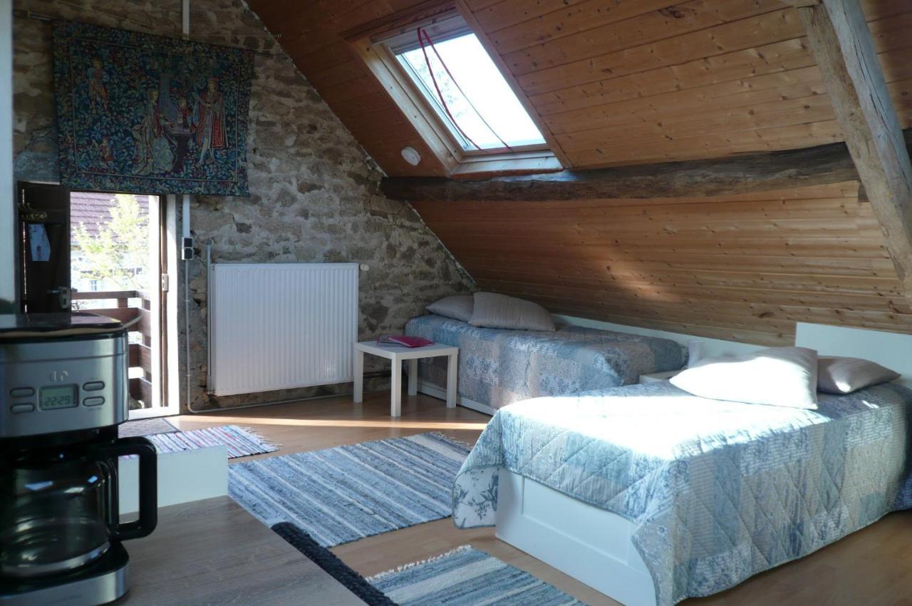 Bed and Breakfast Le Petit Papillon Eymoutiers  Экстерьер фото