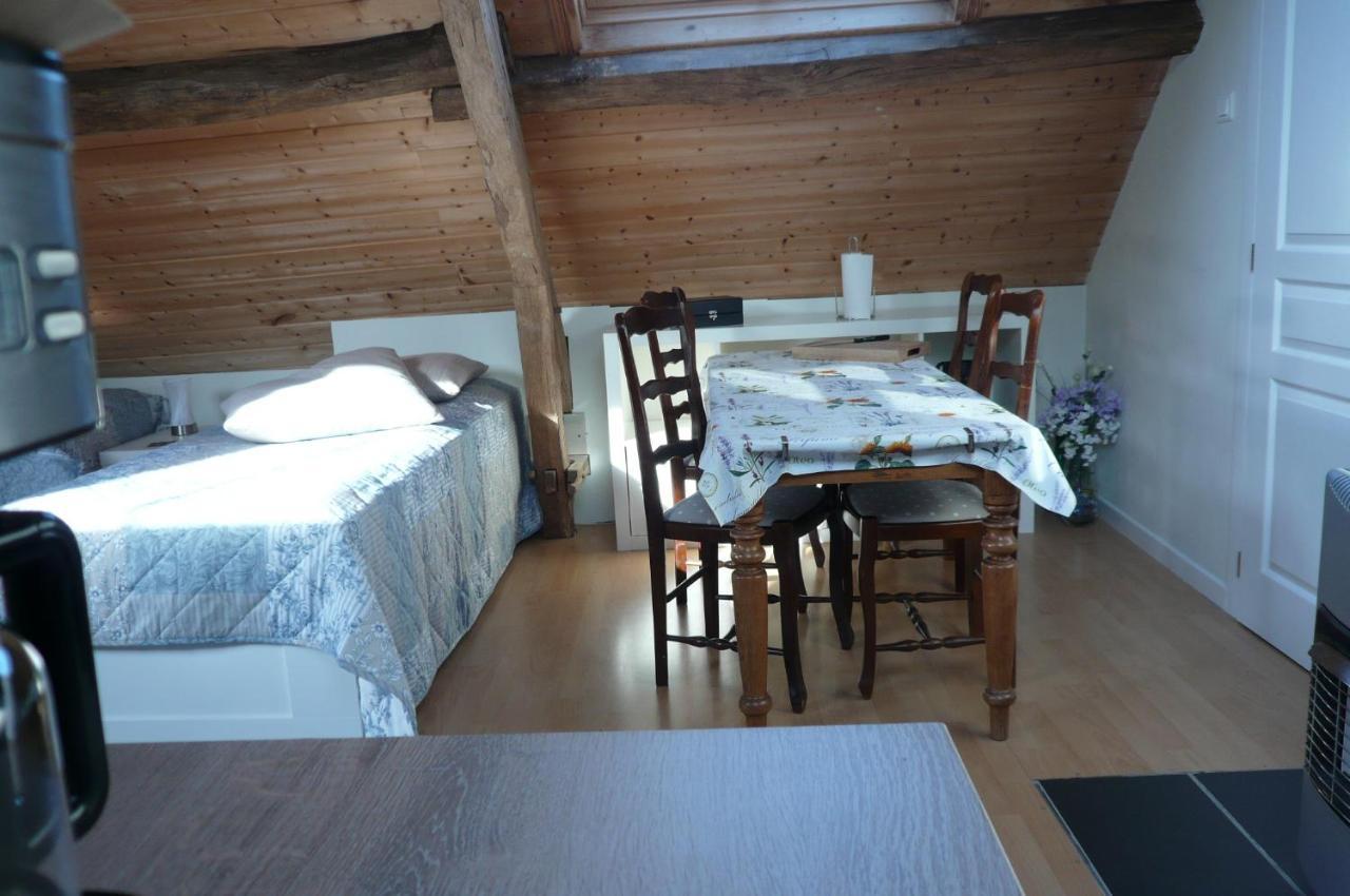 Bed and Breakfast Le Petit Papillon Eymoutiers  Экстерьер фото