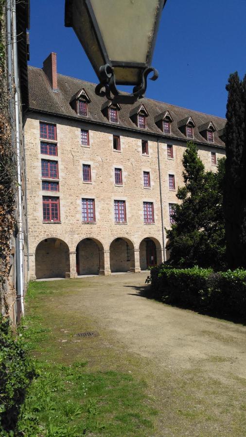 Bed and Breakfast Le Petit Papillon Eymoutiers  Экстерьер фото